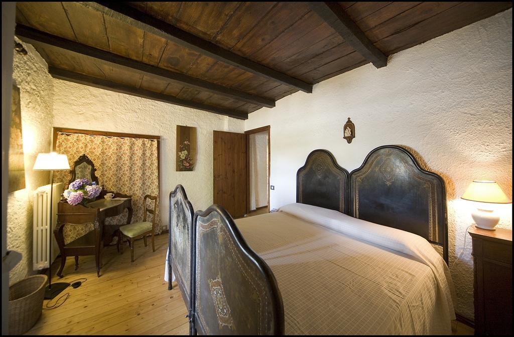 Agriturismo Famiglia Al Castello Di Bagnolo Bagnolo Piemonte Chambre photo