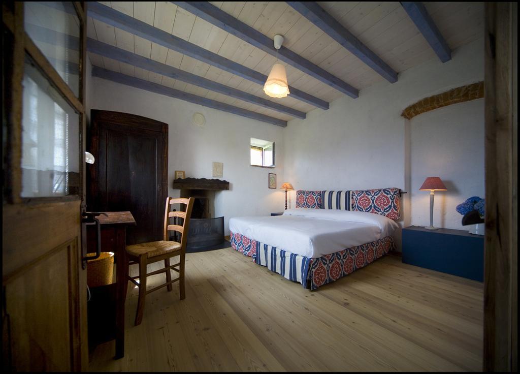 Agriturismo Famiglia Al Castello Di Bagnolo Bagnolo Piemonte Chambre photo