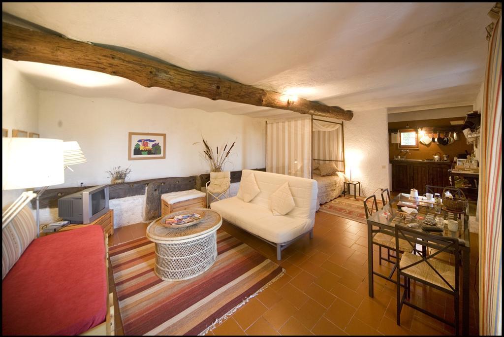 Agriturismo Famiglia Al Castello Di Bagnolo Bagnolo Piemonte Chambre photo