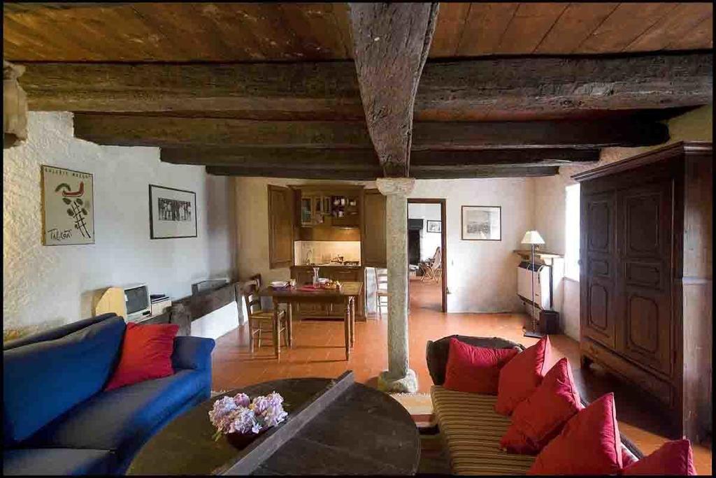 Agriturismo Famiglia Al Castello Di Bagnolo Bagnolo Piemonte Chambre photo