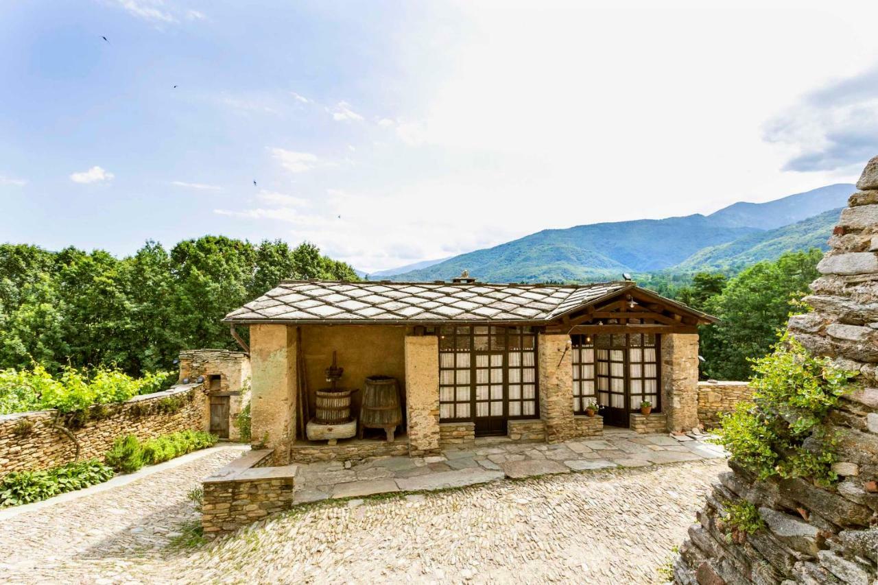 Agriturismo Famiglia Al Castello Di Bagnolo Bagnolo Piemonte Extérieur photo